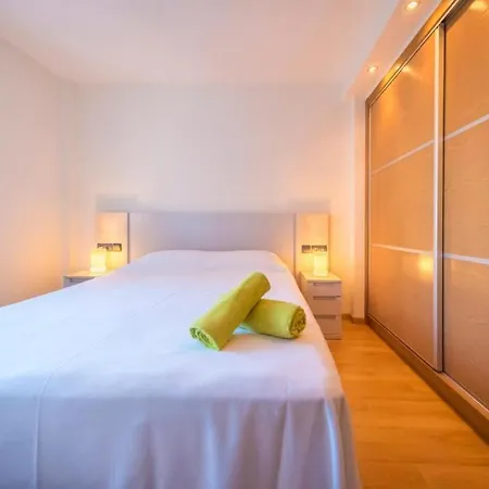 06 Luxury Marina 3 Bedrooms איביזה העיר